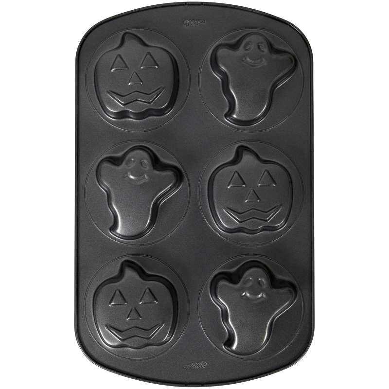 Ghost-Shaped Cake Pans : making Halloween treats