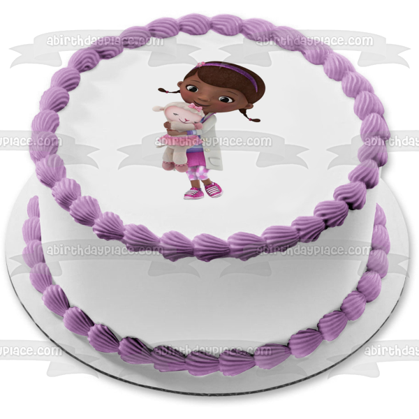 Imagen comestible para decoración de tarta de Doc McStuffins abrazando y Lambie ABPID03377 