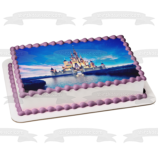 Imagen comestible para tarta con diseño de castillo de Cenicienta, cielo azul y agua, ABPID07156 