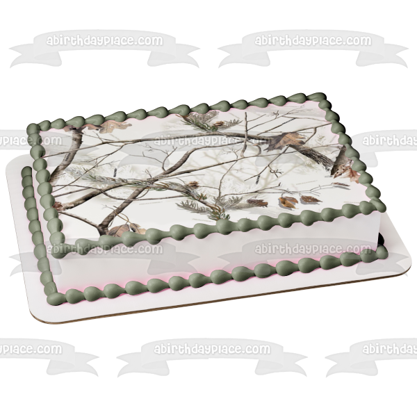 Imagen de decoración comestible para tarta con diseño de camuflaje de árboles y hojas cubiertos de nieve ABPID07280 