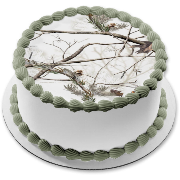 Imagen de decoración comestible para tarta con diseño de camuflaje de árboles y hojas cubiertos de nieve ABPID07280 