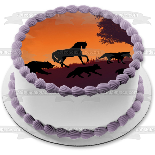 Animales de vida silvestre escalando una colina puesta de sol ciervo lobo zorro caballo oso naturaleza silueta comestible decoración para tarta imagen ABPID53376 