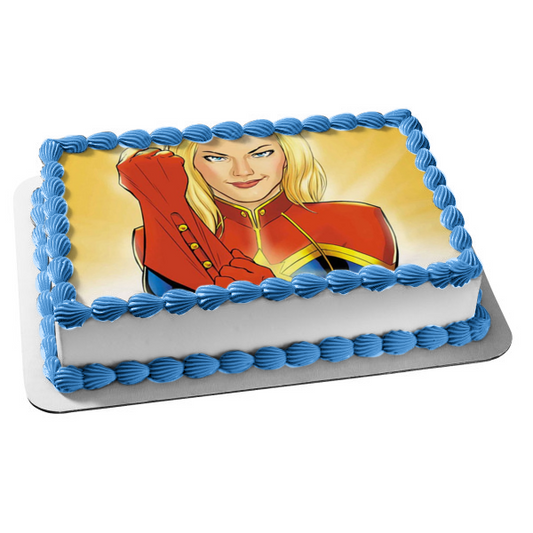 Imagen de decoración comestible para tarta con fondo tostado de Capitán Marvel de Marvel ABPID21898 