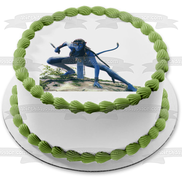 Avatar Movie Neytiri Crouching with a  Knife Edible Cake Topper Image ABPID00509