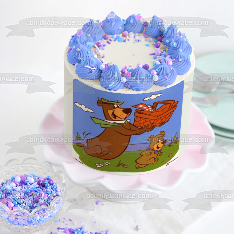 Cesta de picnic del oso Yogi y adorno comestible para tarta del oso Boo-Boo Imagen ABPID03275 