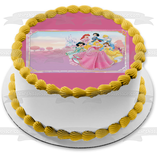 Princesas Aurora Jasmine Bella Cenicienta Ariel Blancanieves y un castillo Adorno comestible para tarta Imagen ABPID06454 