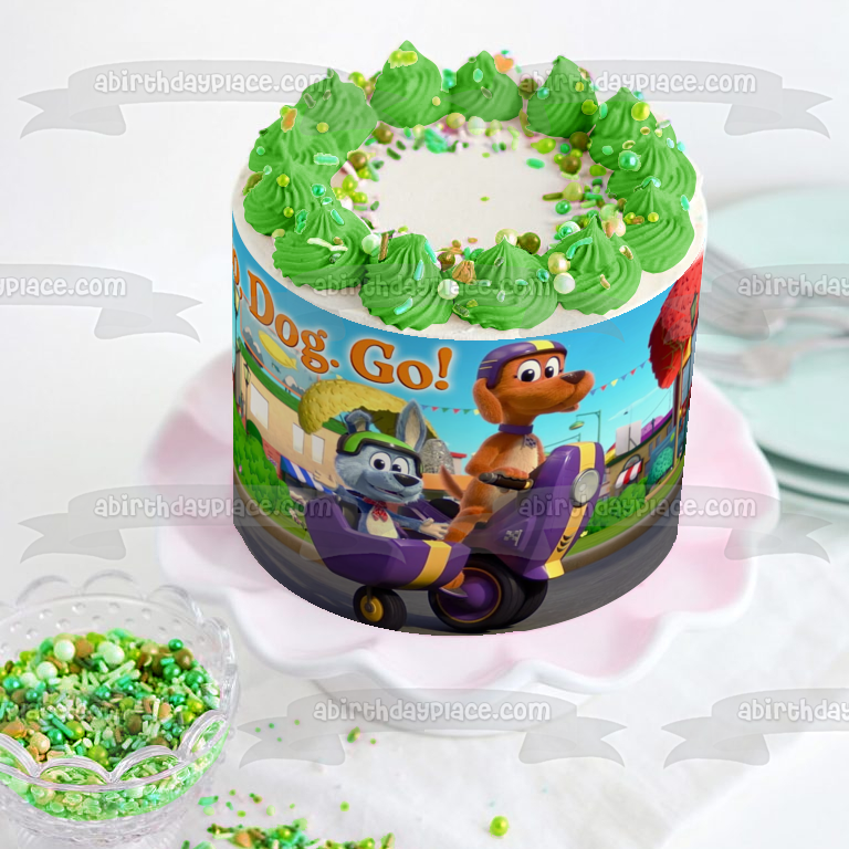 Ve, perro. ¡Ir! Imagen de decoración comestible para tarta con etiqueta Barker Scooch Booch ABPID53878 