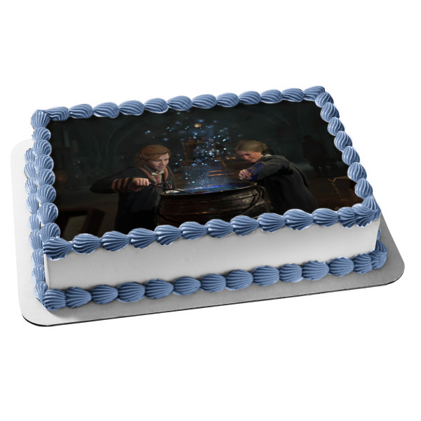 Hogwarts Legacy Profesora Matilda Weasley y un estudiante Imagen comestible para decoración de tarta ABPID57324 