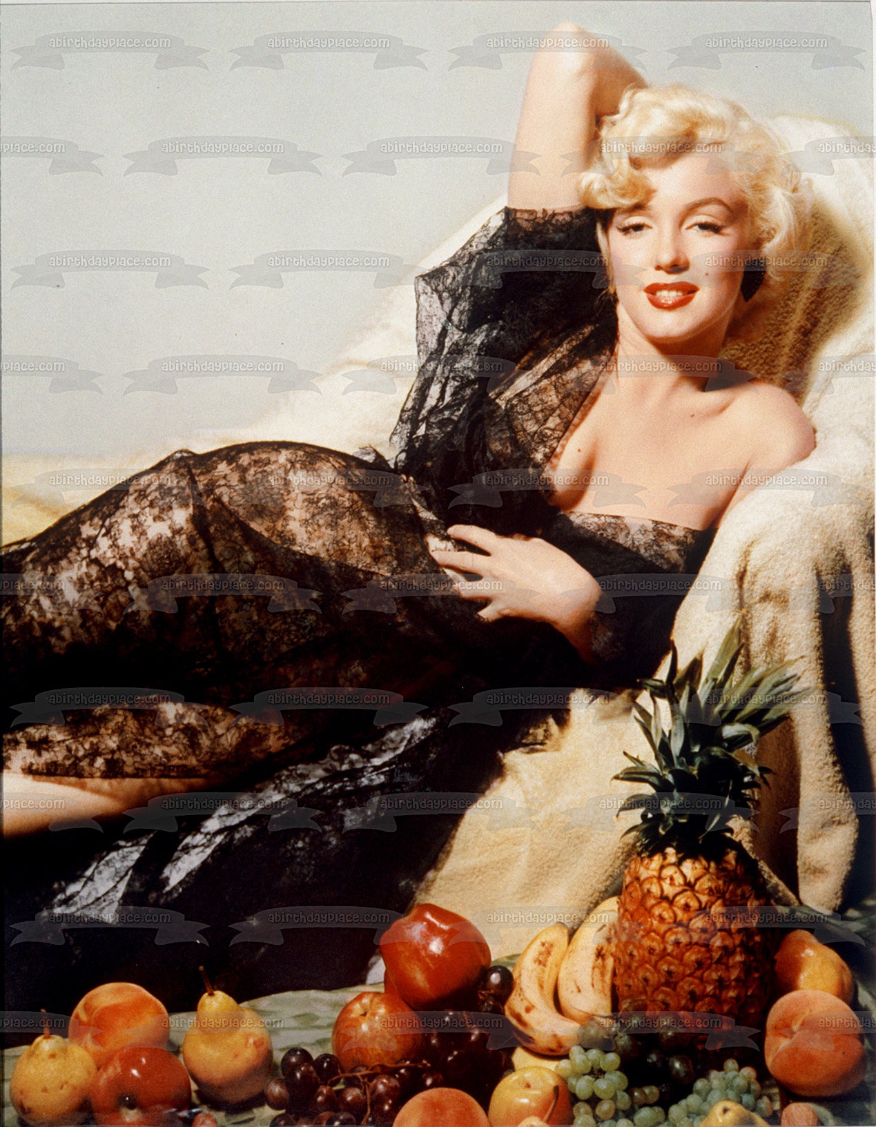 Marilyn Monroe vestido negro piña plátano manzana uvas peras adorno comestible para tarta imagen ABPID07825 