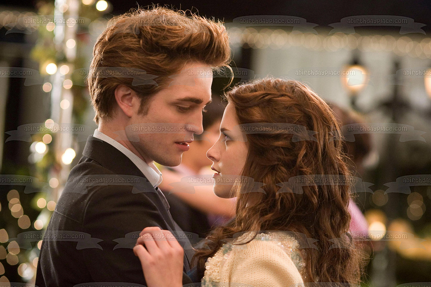 Imagen comestible para decoración de tarta de Crepúsculo Edward y Bella en el baile de graduación ABPID54546 