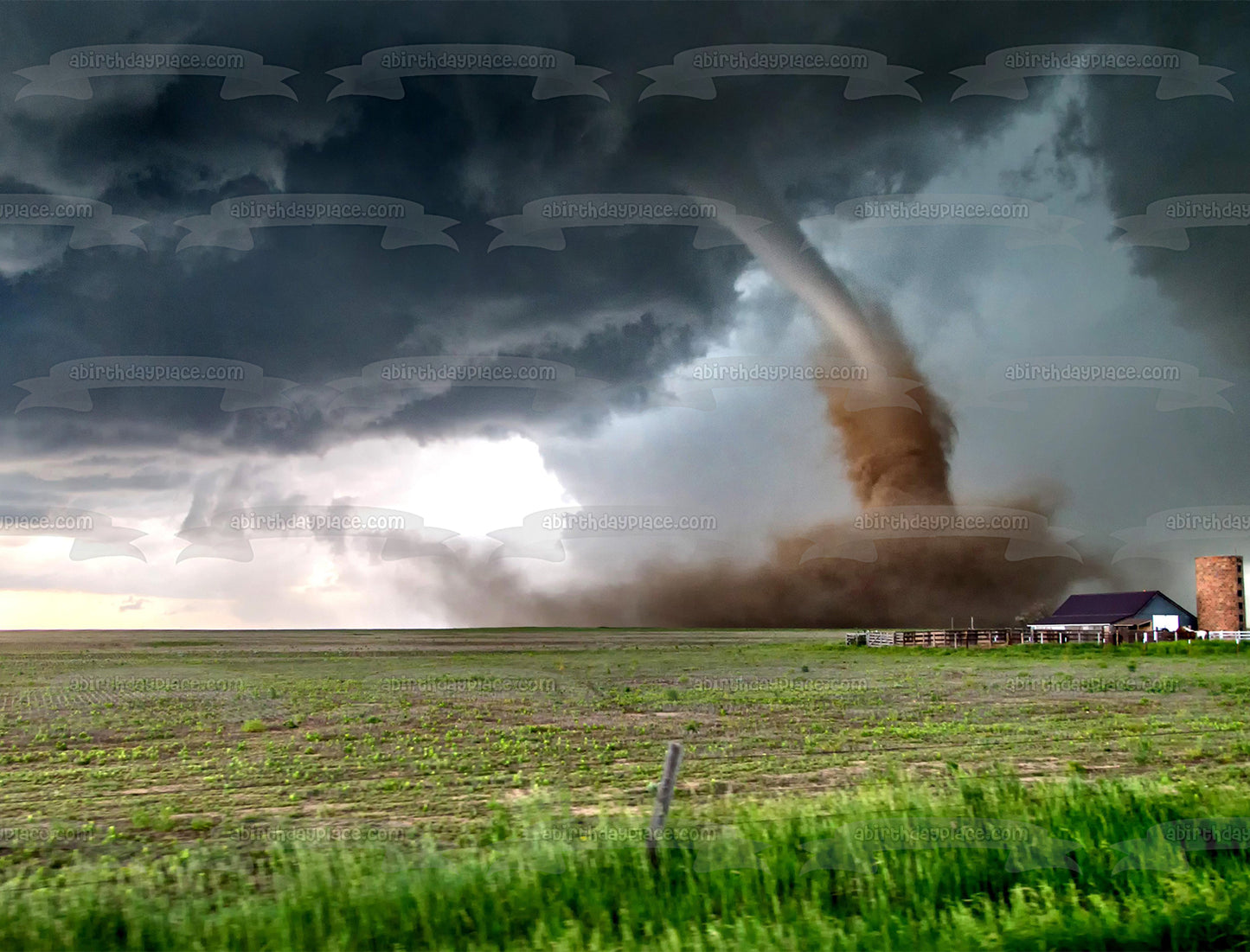 Twister Tornado Farm en un campo Imagen comestible para decoración de tarta ABPID56382 